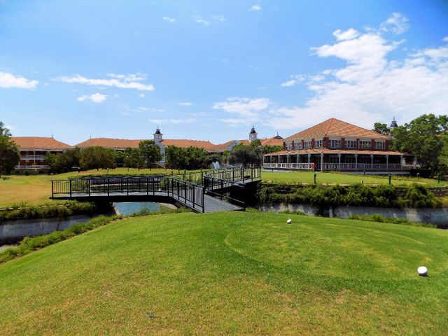 168m² Office To Let in Fourways