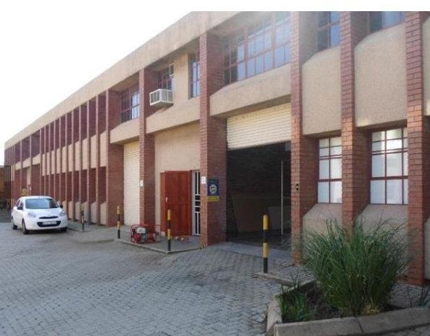 321m2 warehouse -TO LET - Industrial complex of Mini warehouses