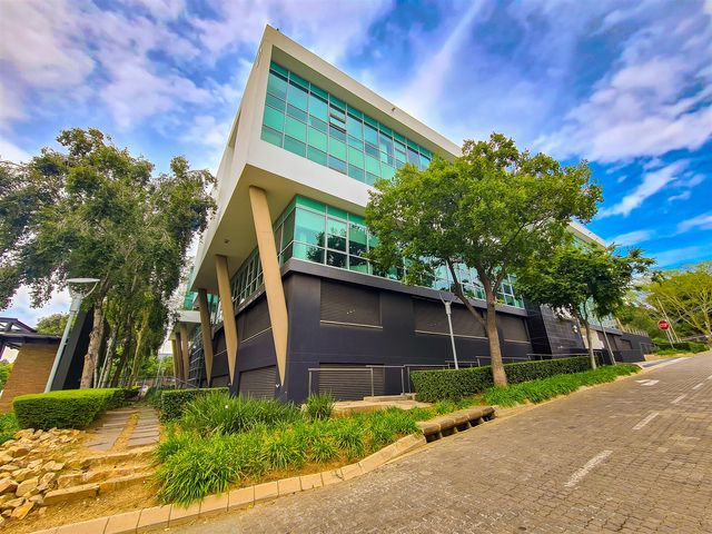 401m² Office To Let in Fourways