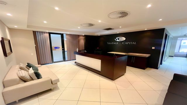 952m² Office For Sale in Melrose Arch