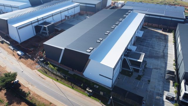 5,817m² Warehouse To Let in Samrand Business Park