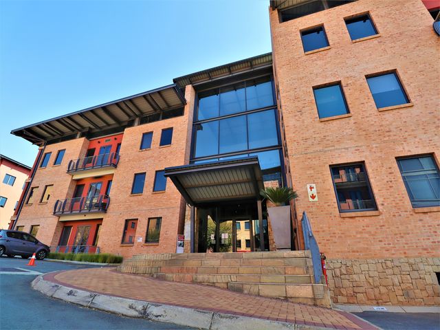 Commercial Office to Let in COnstantia Kloof