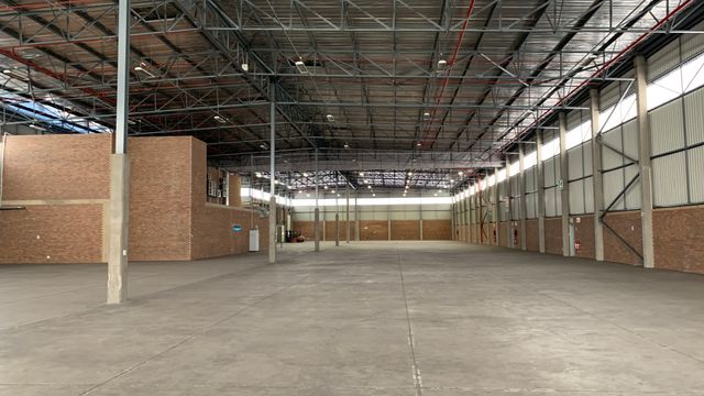 4,624m² Warehouse To Let in Wilbart