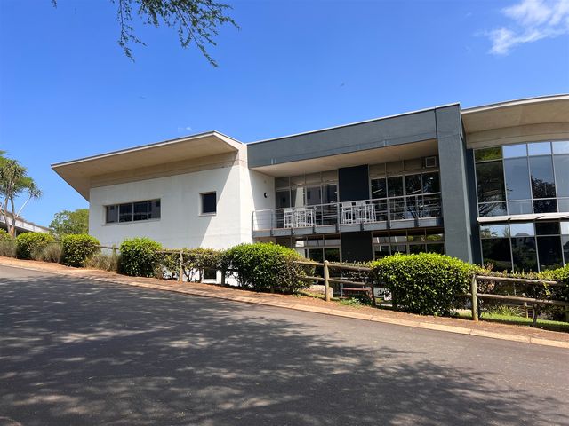 Corporate office to let in secure office park