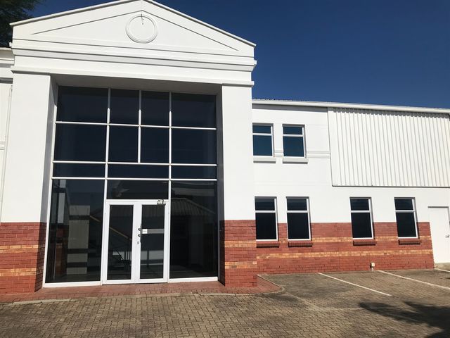 1,342m² warehouse to let in Mount Edgecombe