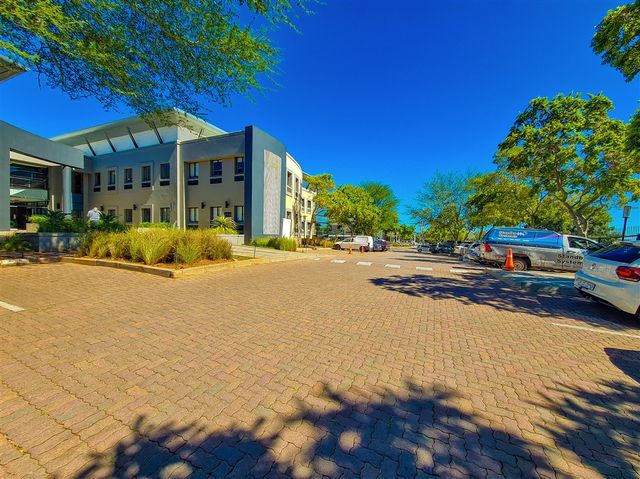 Commercial Office to Let in Clearwater Office Park