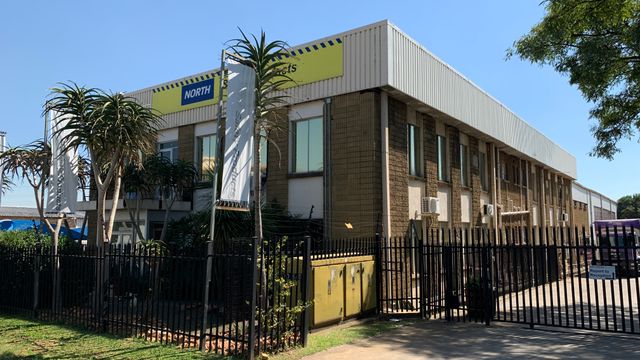 Warehouse to let In Isando