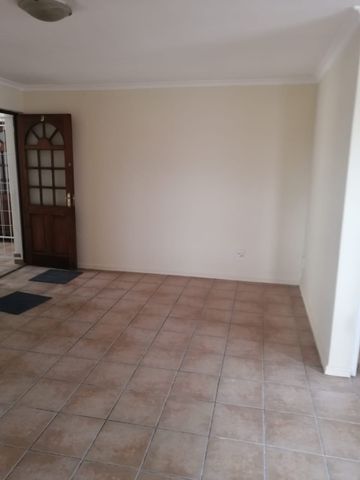2 Bedroom Flat for Rent available