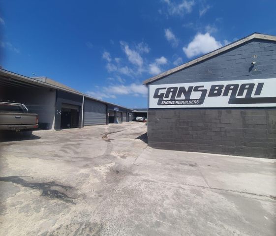 614m² Business For Sale in Gansbaai Central