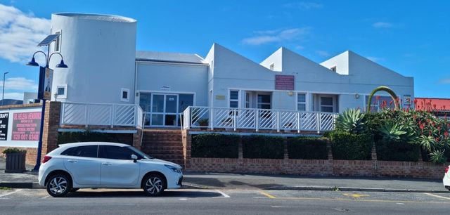 451m² Building For Sale in Gansbaai Central