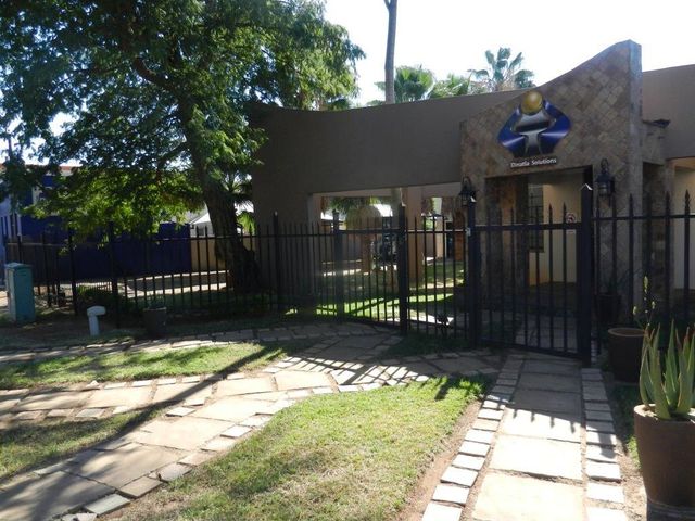 Office To Let in Rustenburg Central