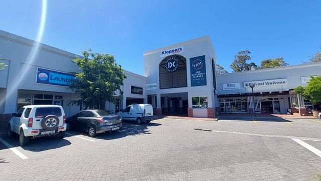 120m² Retail To Let in Somerset West Mall Triangle