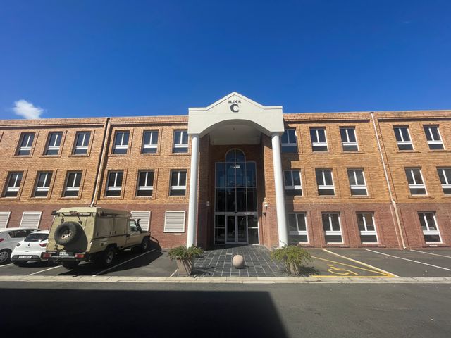 341m² Office To Let in Durbanville Central