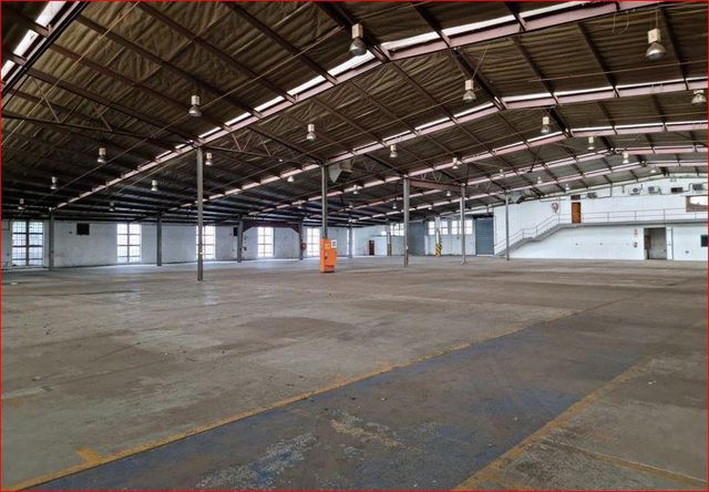 8,077m² Warehouse For Sale in New Germany