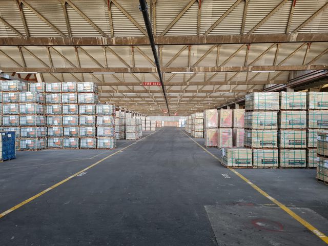 12926 sqm Warehouse with 3200 sqm Yard to Rent in Prospecton