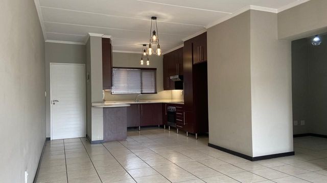 2 Bedroom Apartment To Let in Sunninghill