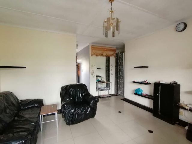 large, central 2 bedroom apartment for sale
