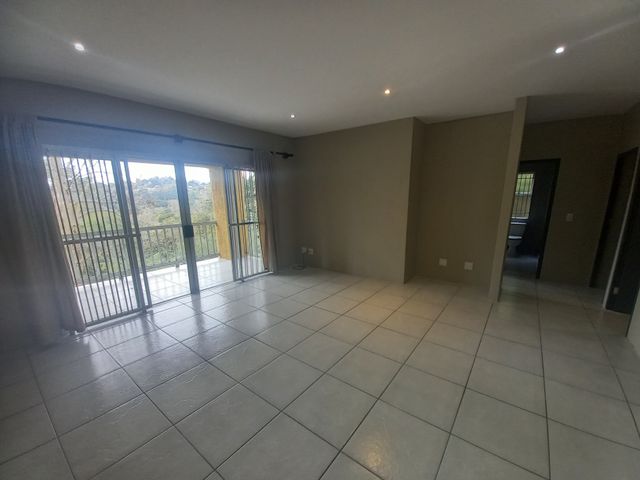 2 Bedroom Apartment To Let in Kloof