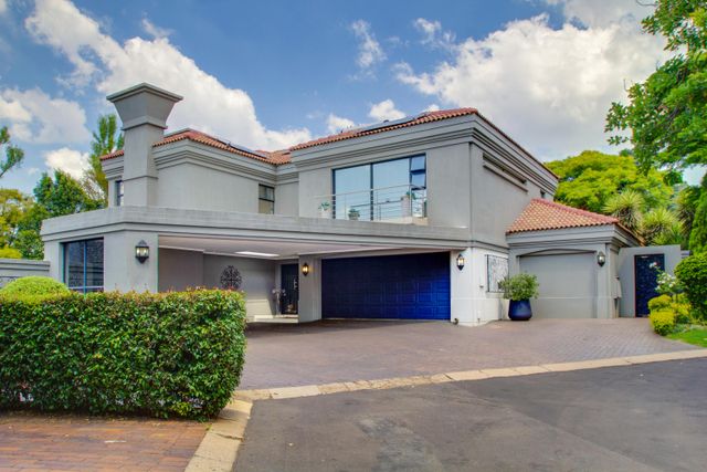 3 Bedroom Gated Estate For Sale in Northcliff