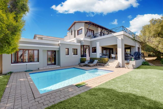 4 Bedroom House For Sale in Dainfern Golf Estate