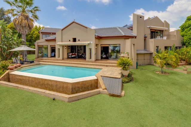 4 Bedroom House For Sale in Dainfern Golf Estate