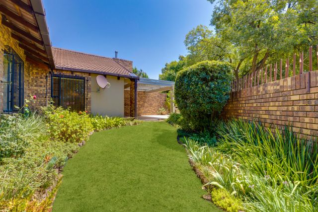Immaculate home for sale in Lonehill