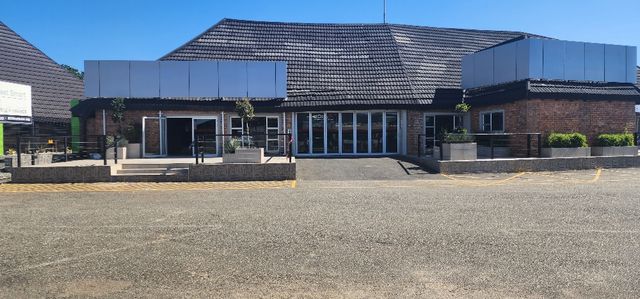 600m² Business To Let in Kempton Park AH