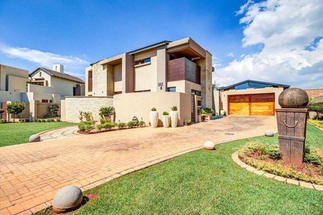 5 Bedroom home in a Secure Lifestyle Estate