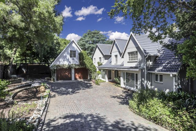 Exquisite Double-Storey Family Home Nestled In Bespoke Riverclub