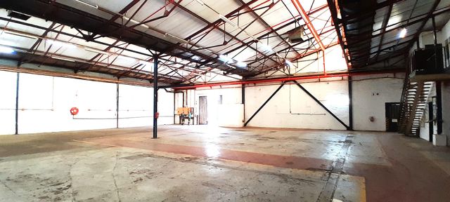 SPACIOUS FACTORY/WAREHOUSE TO LET - TONGAAT INDUSTRIAL