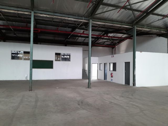 2,684m² Warehouse To Let in Tongaat Industrial