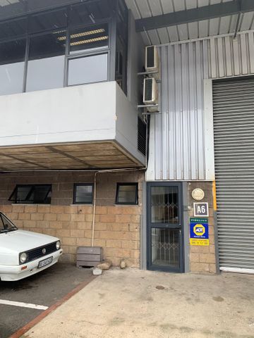 353m² Warehouse To Let in Glen Anil