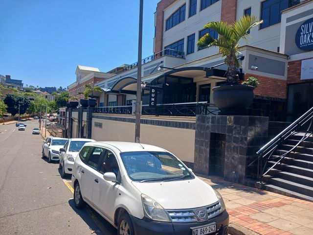 243m² Office To Let in Musgrave