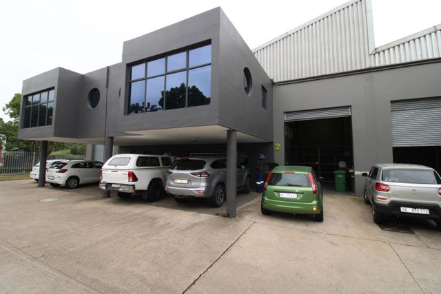 351m² Warehouse To Let in Riverhorse Valley