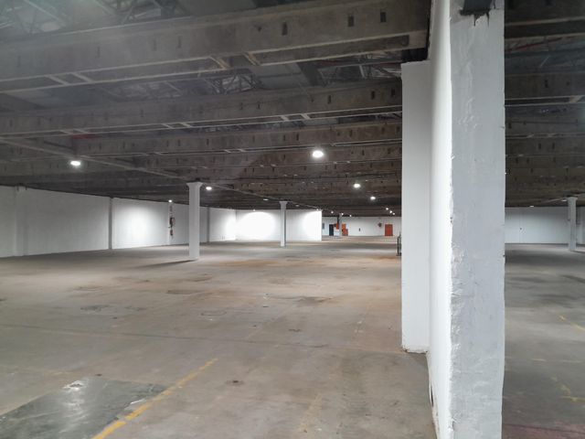 LARGE SPACOIUS WAREHOUSE FOR RENT IN TONGAAT INDUSTRIAL PARK