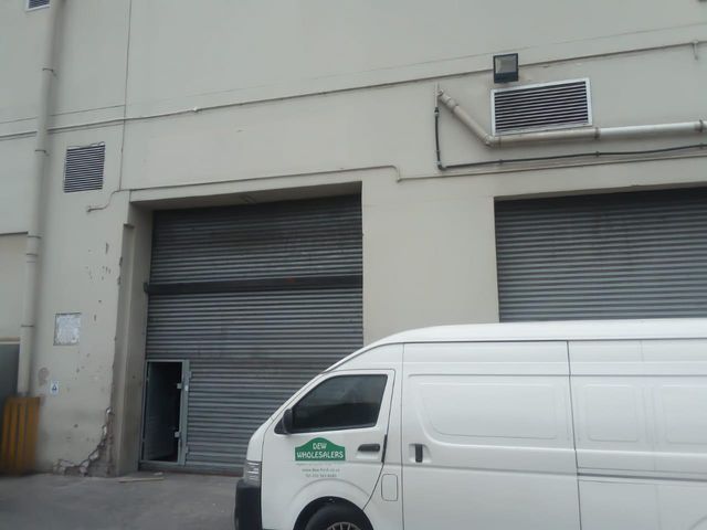 WAREHOUSE TO LET