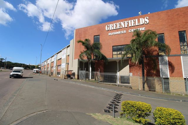 WAREHOUSE IN GREENFIELDS BUSINESS PARK