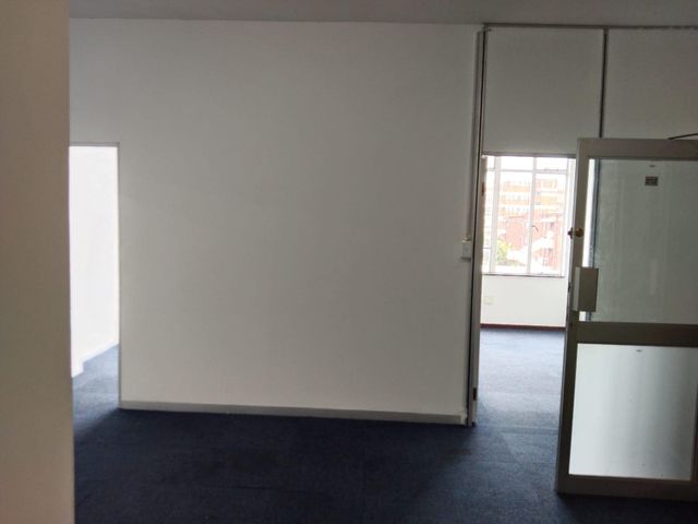 116m² Office To Let in Greyville