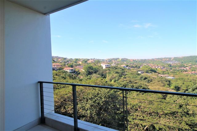 2 Bedroom Apartment For Sale in Ballito Central