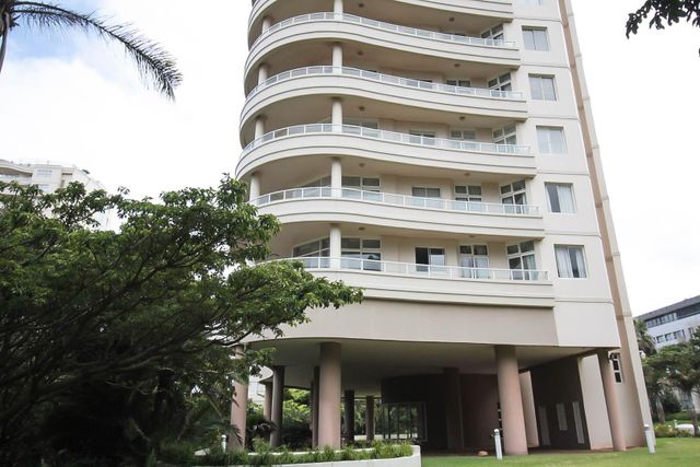 A PICTURE PERFECT BEAUTIFULLY POSITIONED UNIT IN UMHLANGA