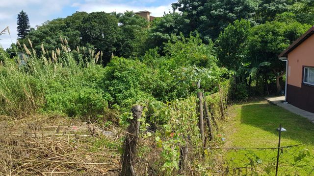 1,868m² Vacant Land For Sale in Townview