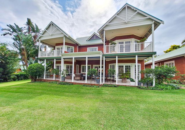 LUXUARY LIVING IN MOUNT EDGECOMBE COUNTRY CLUB