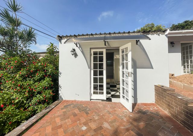0.5 Bedroom Garden Cottage To Let in Durban North