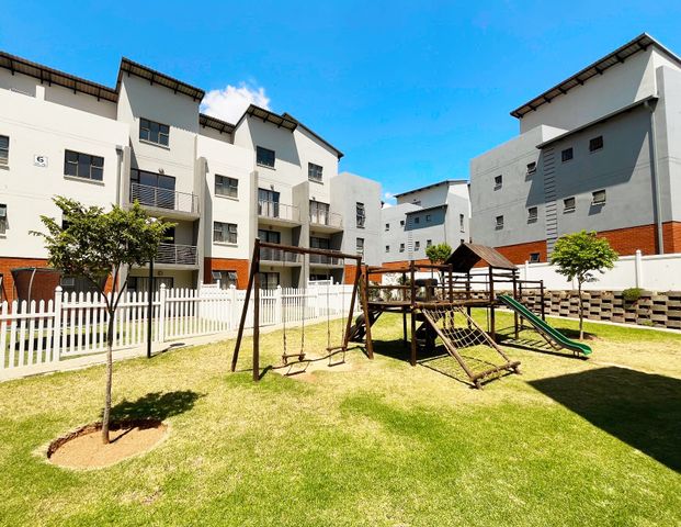 Lovely 2 Bed 2 Bath garden apartment in secure, popular complex.
