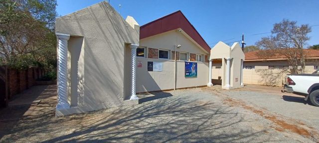 Safe office space to rent in a very busy street in Central Potchefstroom.