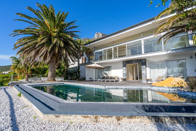 Magnificent Villa in Camps Bay with Spectacular Ocean Views