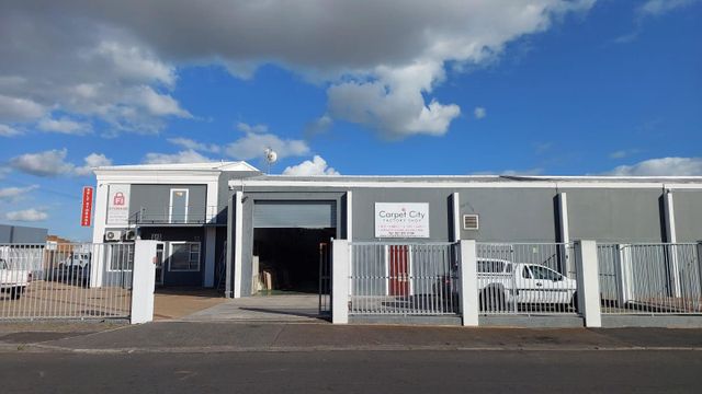 950m² Warehouse To Let in Beaconvale