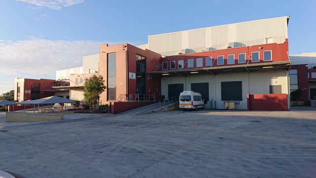 2,366m² Warehouse To Let in Brackenfell Industrial