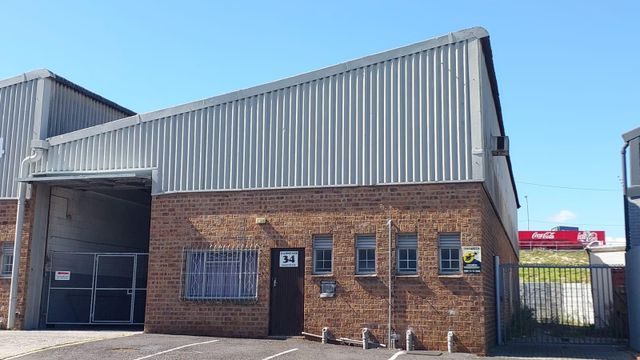 470m² Warehouse Rented in Parow East