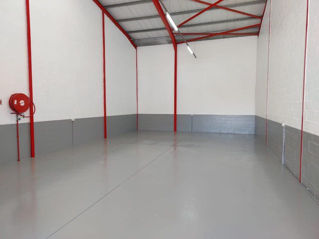 180m² Warehouse To Let in Bellville Central